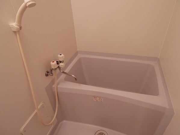 アンプルールブワ湘南の物件内観写真